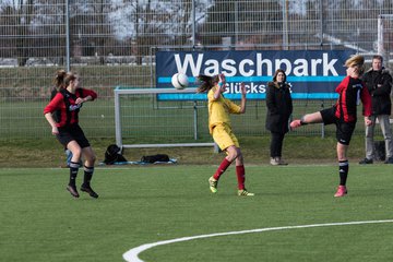 Bild 51 - B-Juniorinnen SG Weststeinburg/Bei - SV Fisia 03 : Ergebnis: 1:2